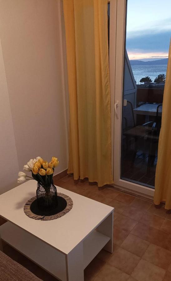 Family Apartments Tomy Пунат Екстер'єр фото