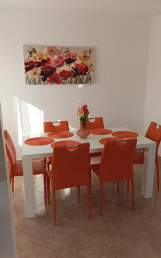 Family Apartments Tomy Пунат Екстер'єр фото