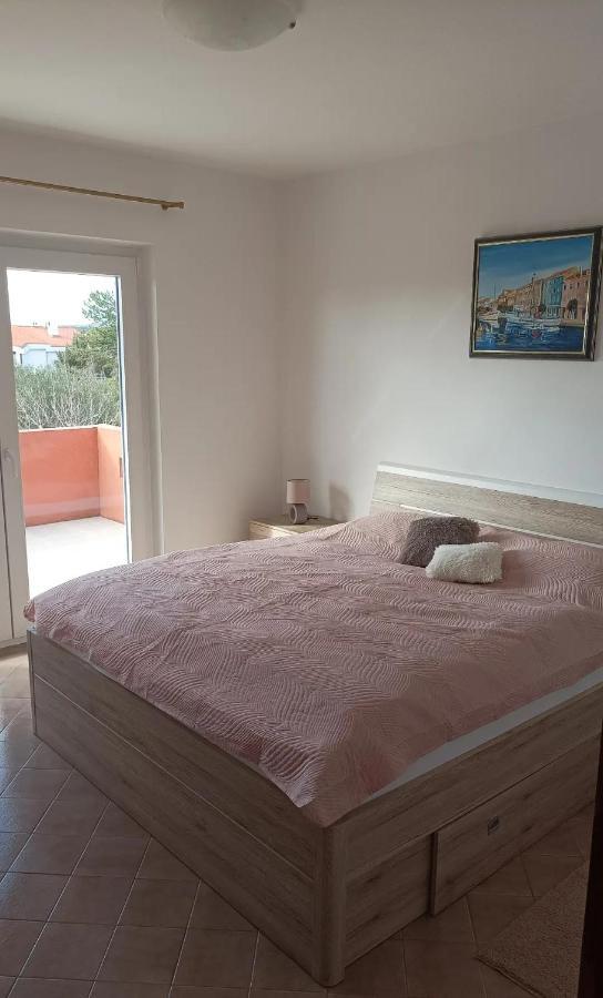 Family Apartments Tomy Пунат Екстер'єр фото
